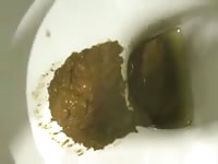 Live streaming amateur webcam model takes a huge shit to please her scat fetish loving fans