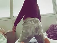 Twerking latina